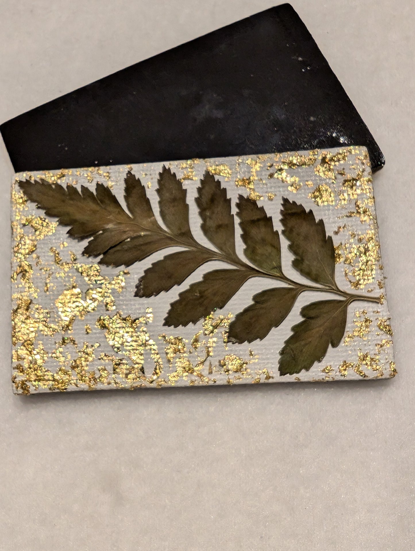 Set of 3 magnets (gold flake with real pressed leaves)